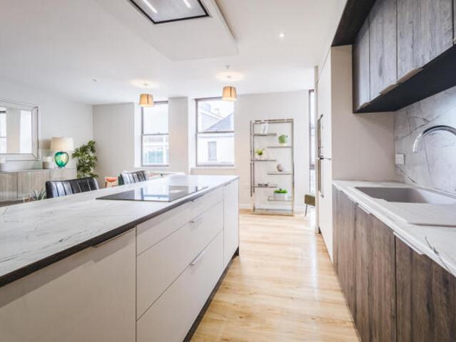 Apartment for sale in Swindon
