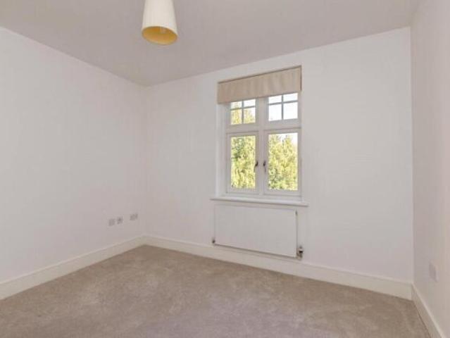Apartment for sale in Navestock Side, Essex