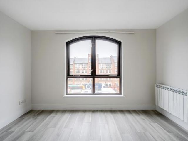 Apartment for sale in Gloucester, Gloucestershire