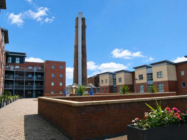 Apartment for sale in Heeley, South Yorkshire