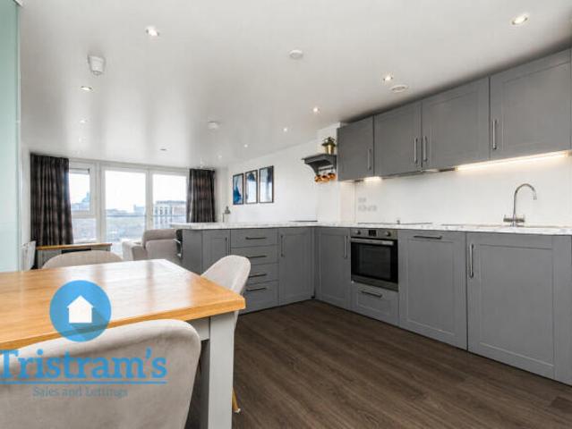 Apartment for sale in Huntingdon