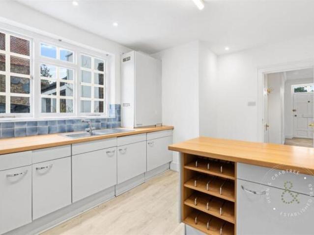 Apartment for sale in Llandaff, Wales