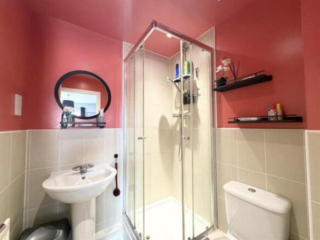 Apartment for sale in Gloucester, Gloucestershire