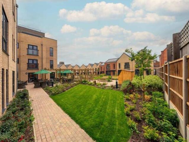 Apartment for sale in Brook Street, Bourne Vale