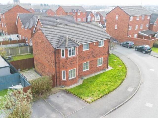 Apartment for sale in Warrington