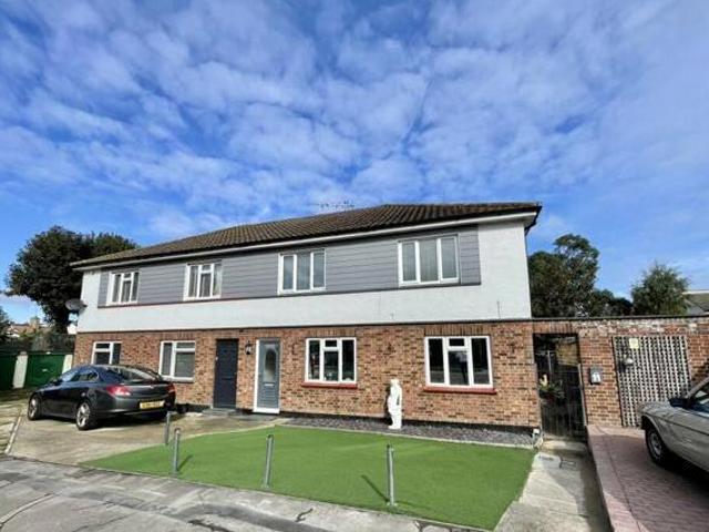 House for sale in Lyons, Greater London
