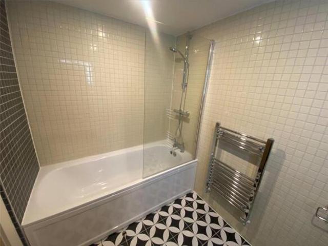Apartment for sale in Calderstones