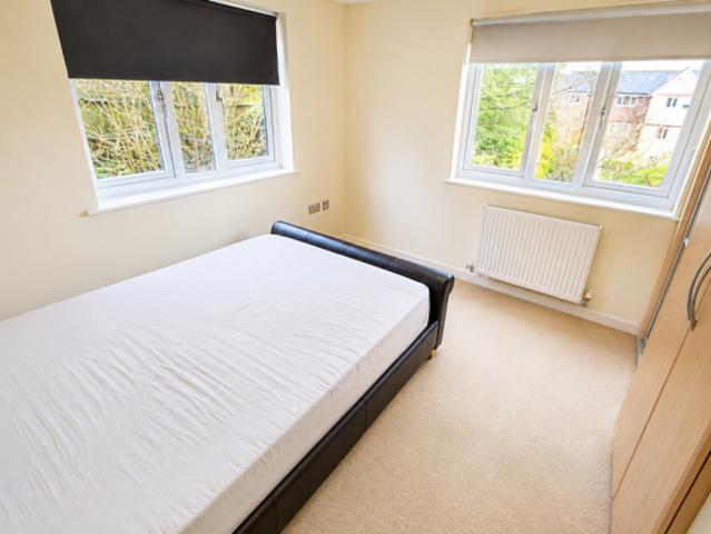 Apartment for sale in Spring Park, Luton