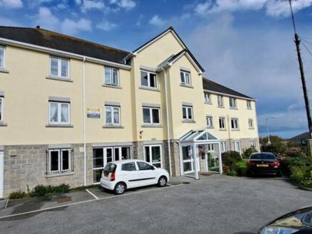 House for sale in Roseworthy, Cornwall