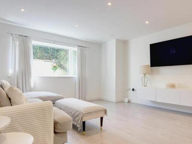 House for sale in Pouchen End, Hertfordshire