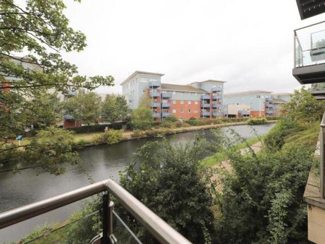 Apartment for sale in Yiewsley, Greater London