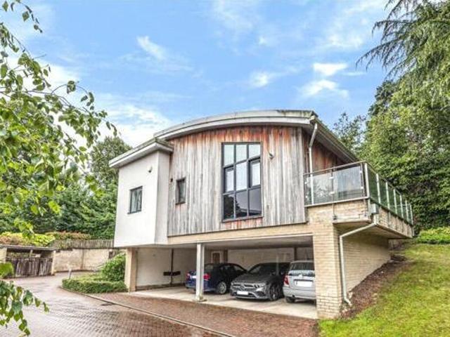 House for sale in Broadwater Down, Sandown Park