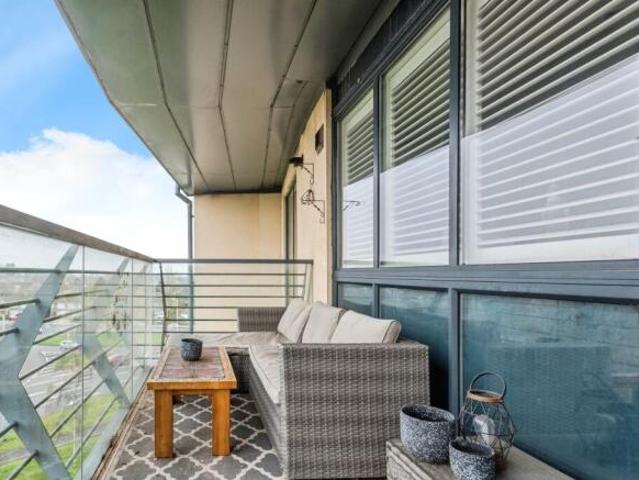 Apartment for sale in Rodbourne, Swindon