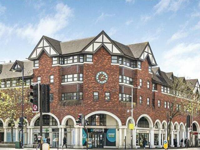 House for sale in Twickenham, Greater London