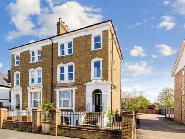 House for sale in Twickenham, Greater London