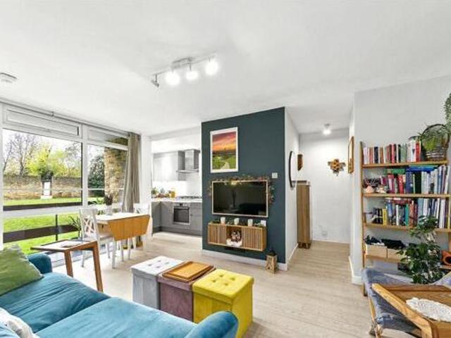 House for sale in Twickenham, Greater London
