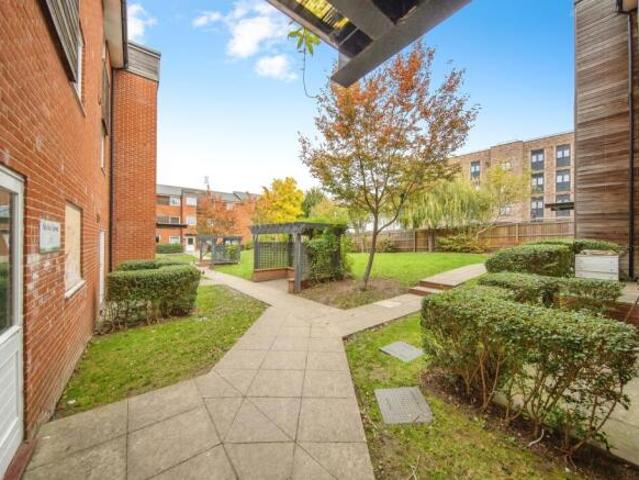 Apartment for sale in Key Street, Suffolk