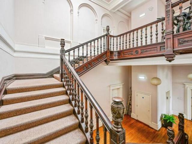 Apartment for sale in Calderstones