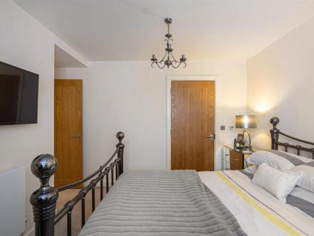 Apartment for sale in High Field, York