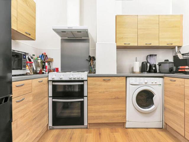 Apartment for sale in West Cliff, Bournemouth