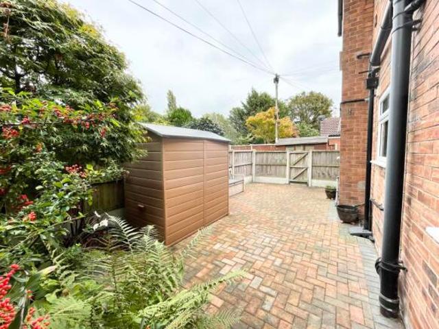 Apartment for sale in London Borough of Newham, Greater London