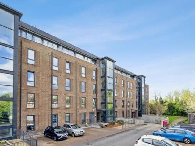 House for sale in Uxbridge, Greater London