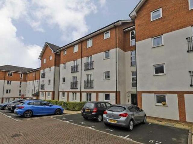 House for sale in Uxbridge, Greater London