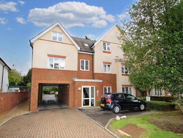 House for sale in Uxbridge, Greater London
