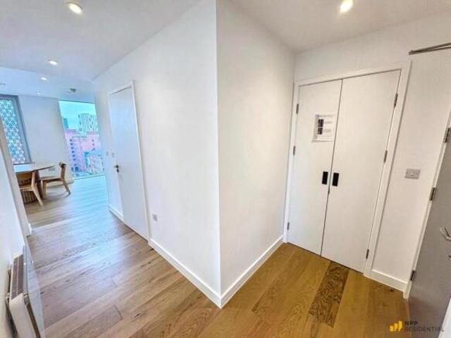 Apartment for sale in Deansgate Square, Manchester