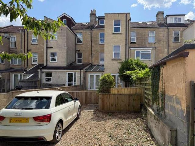 Apartment for sale in Oldfield Park, Bath