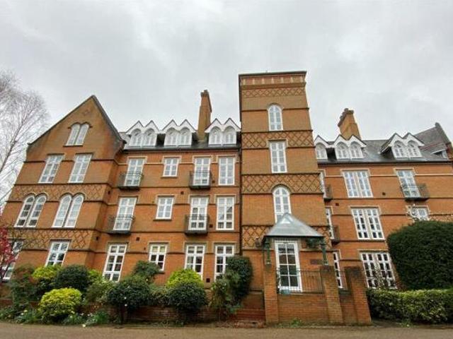 House for sale in Virginia Park, Runnymede