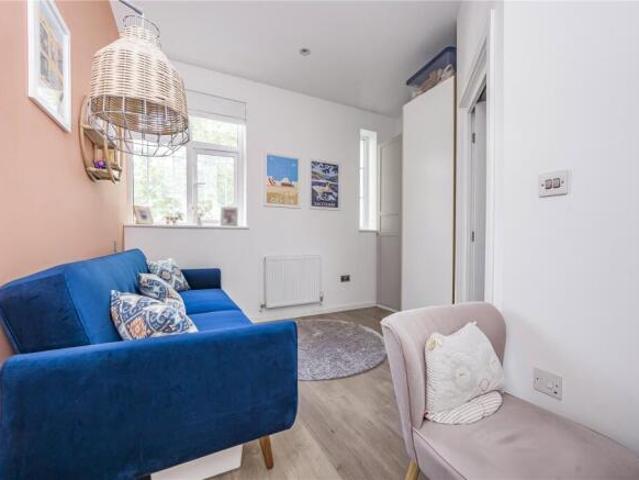 Apartment for sale in Wimbledon, Greater London