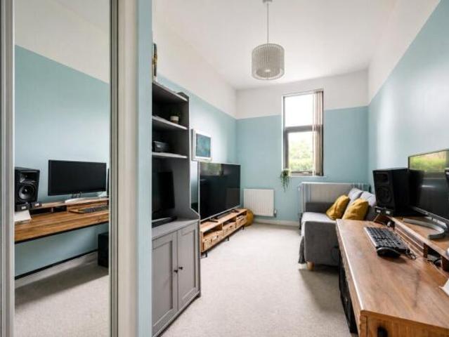 Apartment for sale in Guildford Park, Guildford