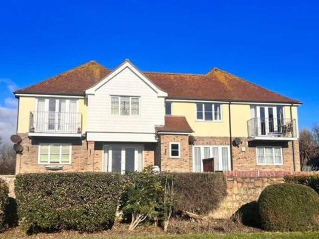 House for sale in Frinton and Walton, Dale Hill