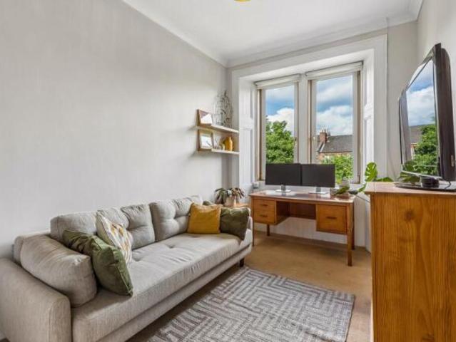 Apartment for sale in Shawlands, Scotland