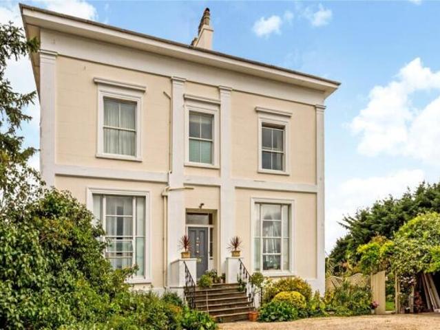 Apartment for sale in Golden Valley, Gloucestershire