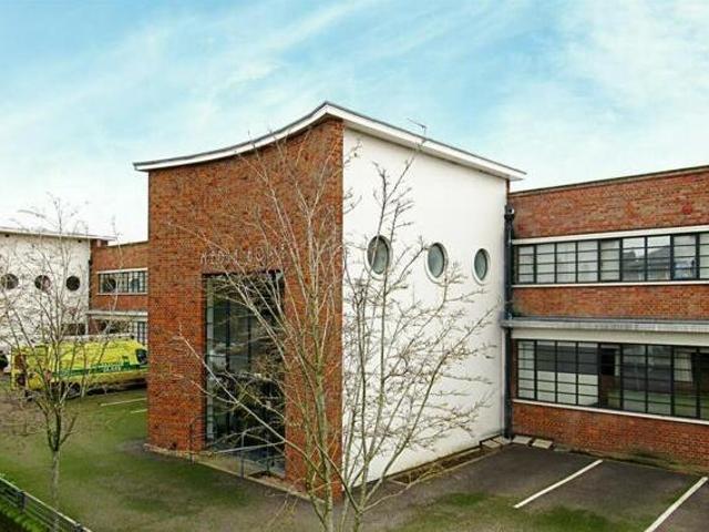 House for sale in Hertford, Colliers End