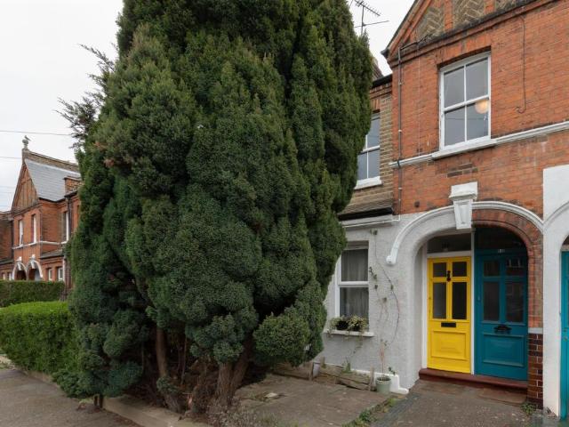 Apartment for sale in Walthamstow