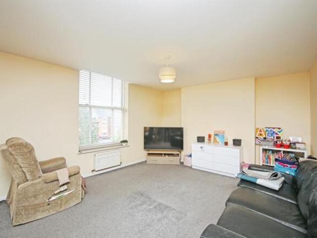 Apartment for sale in Solihull, West Midlands