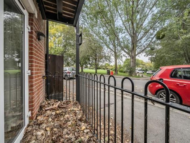 Apartment for sale in Sunnymead, The Slade