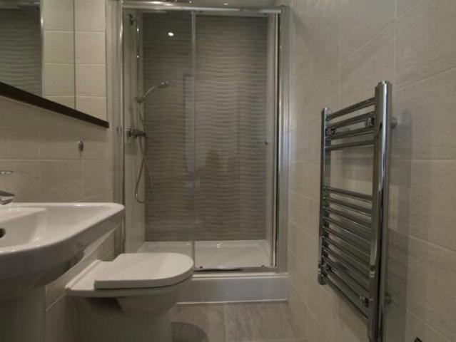 Apartment for sale in Calderstones