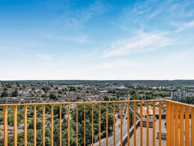 Apartment for sale in Midway, Kent