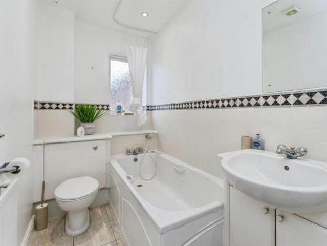 Apartment for sale in Hough Green, Two Mills