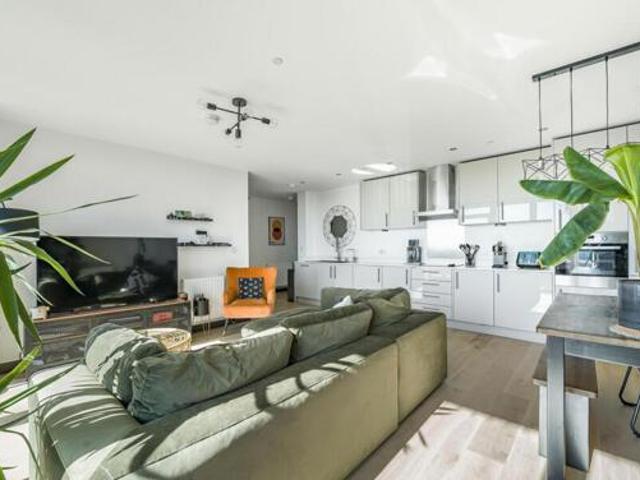 House for sale in North Watford, Hertfordshire