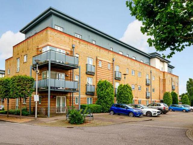 House for sale in Holywell Estate, North Watford