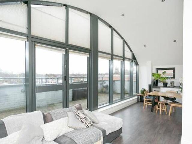 House for sale in North Watford, Hertfordshire