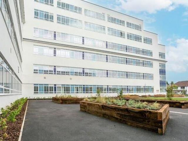 House for sale in North Watford, Hertfordshire
