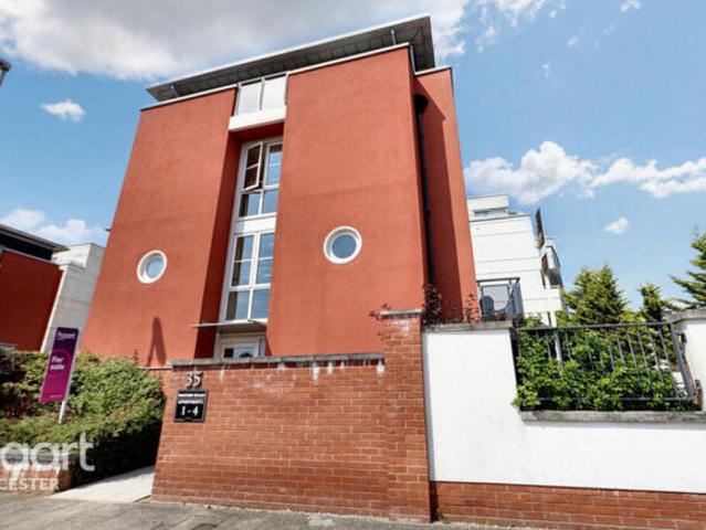 Apartment for sale in Bede Island, Old Wharf