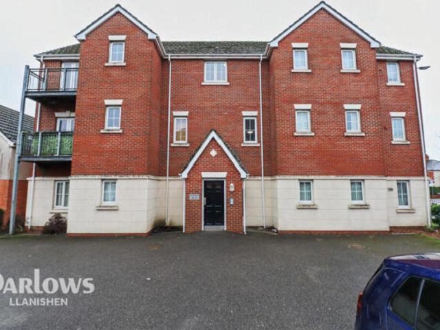 Apartment for sale in Falcon Lodge, Wales