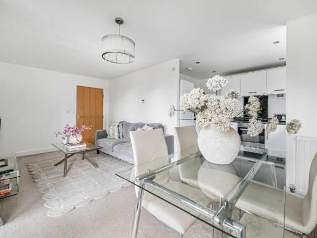 Apartment for sale in Cat Hill